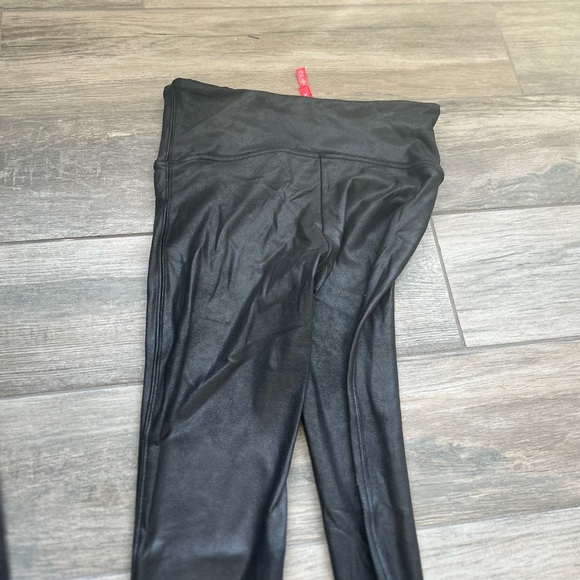|GREAT DEAL!!| SPANX women’s faux leggings small - Picture 2 of 5